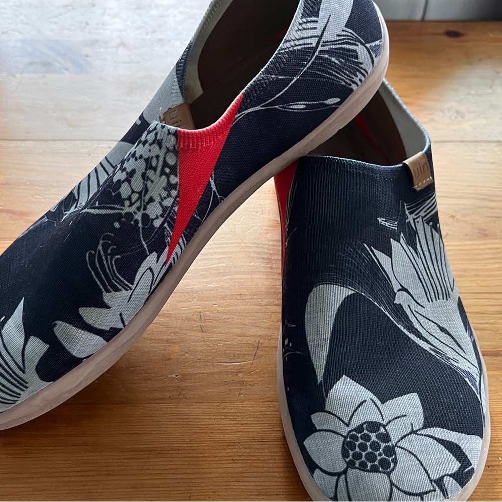 Stylish Blue and Red Women's Slip-On Shoes